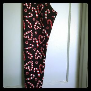 Pair of L warm  Christmas themed winter leggings